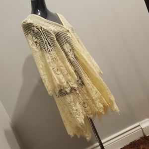 TORRID SZ 00/0 COVER UP NWT.